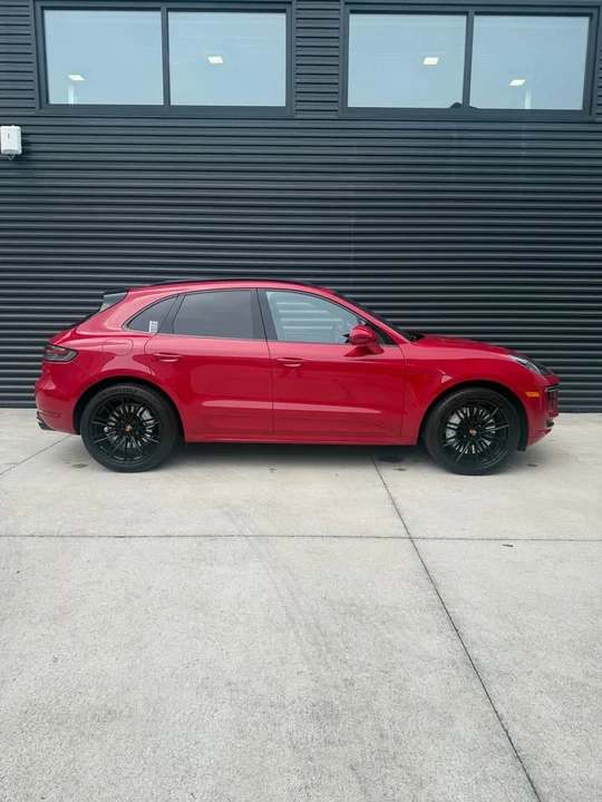 2021 Porsche Macan Turbo - Image 2 of 13