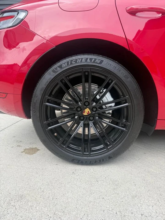 2021 Porsche Macan Turbo - Image 4 of 13