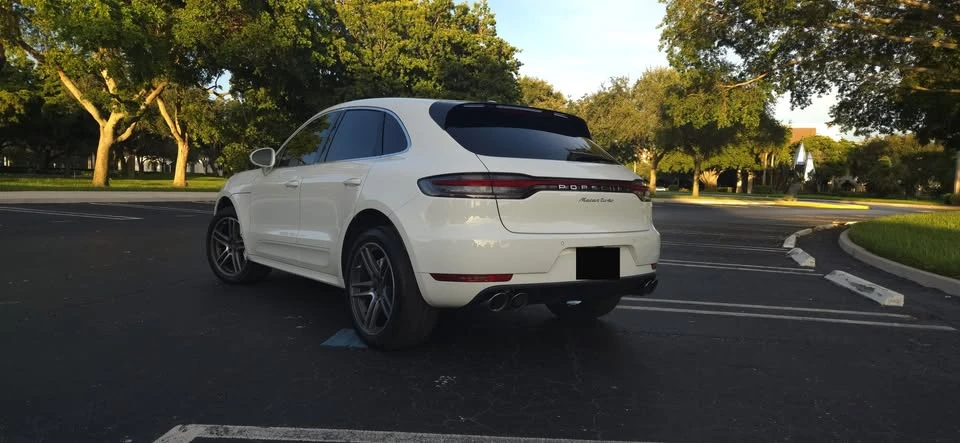 2021 Porsche Macan Turbo - Image 3 of 19