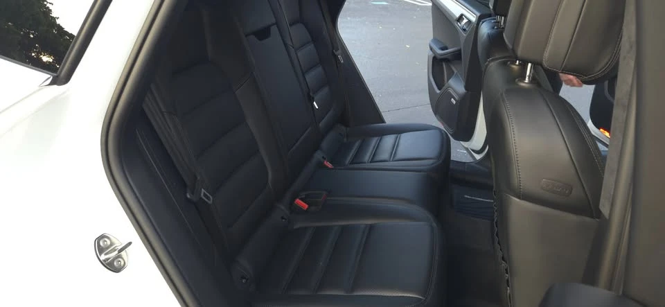 2021 Porsche Macan Turbo - Image 13 of 19