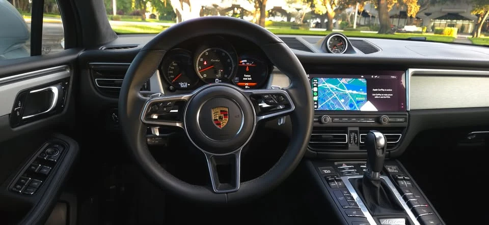2021 Porsche Macan Turbo - Image 9 of 19