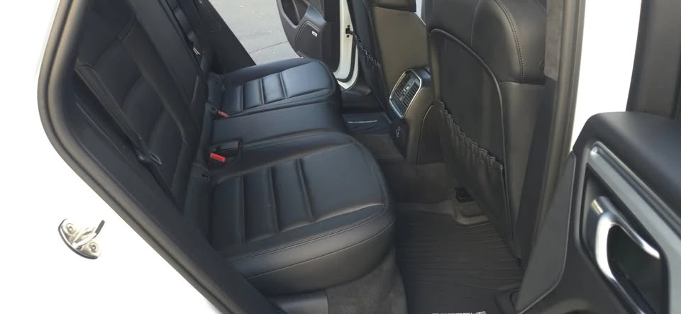 2021 Porsche Macan Turbo - Image 14 of 19