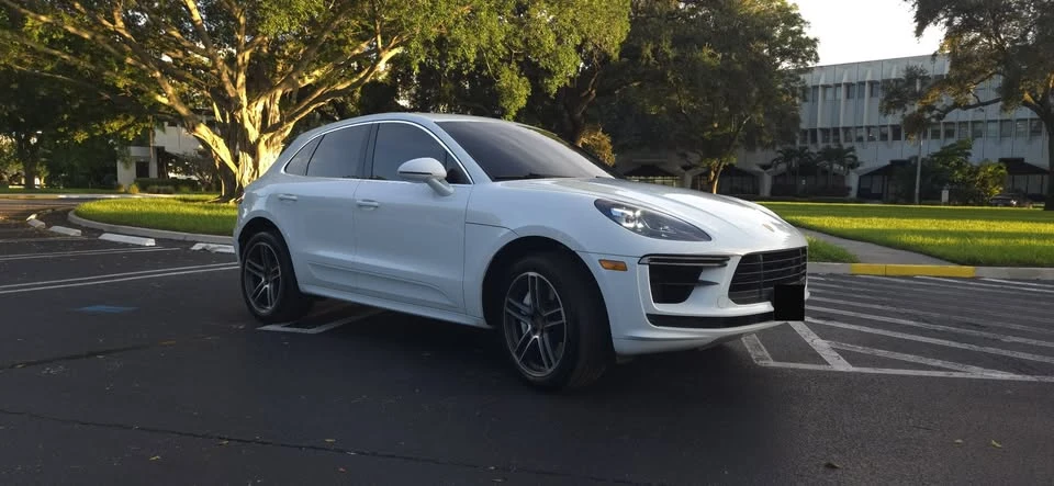 2021 Porsche Macan Turbo - Image 2 of 19