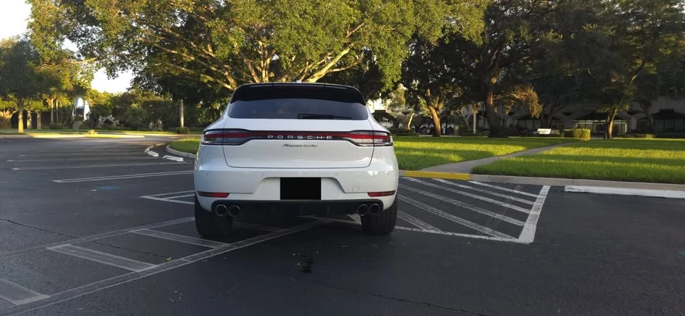 2021 Porsche Macan Turbo - Image 7 of 19