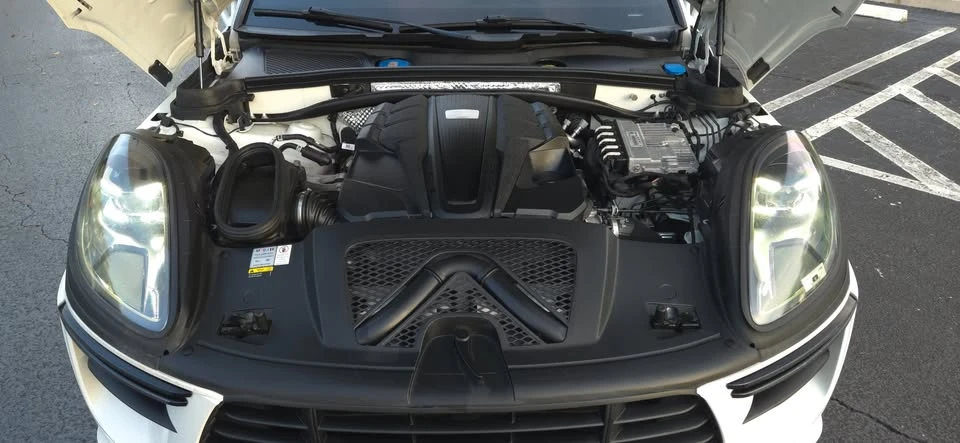 2021 Porsche Macan Turbo - Image 19 of 19