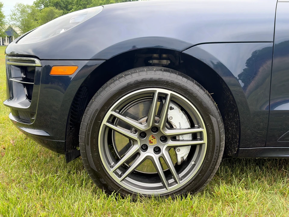 2021 Porsche Macan Turbo - Image 14 of 31