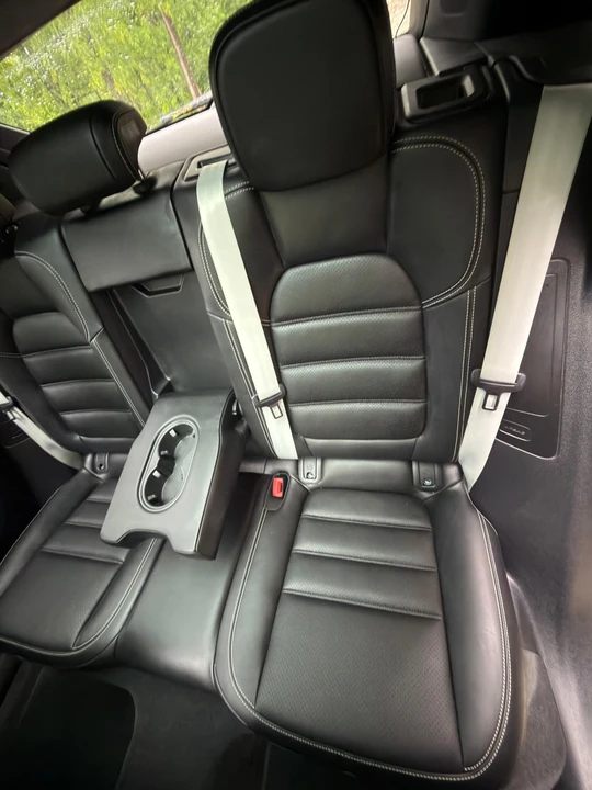 2021 Porsche Macan Turbo - Image 27 of 31
