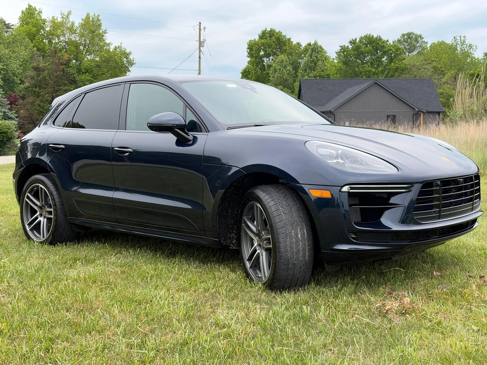 2021 Porsche Macan Turbo - Image 8 of 31