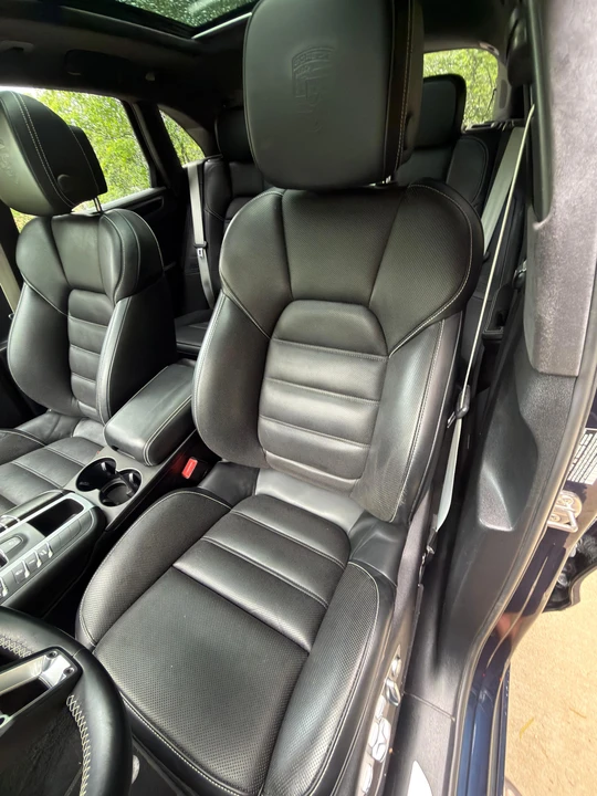 2021 Porsche Macan Turbo - Image 22 of 31