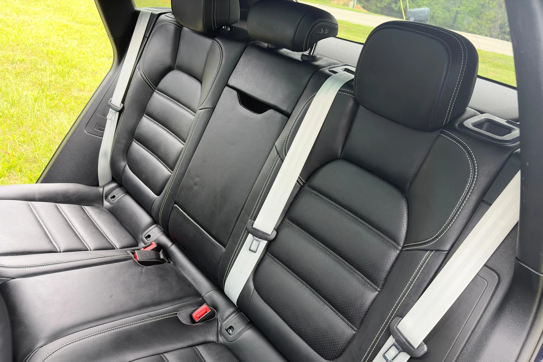 2021 Porsche Macan Turbo - Image 20 of 31