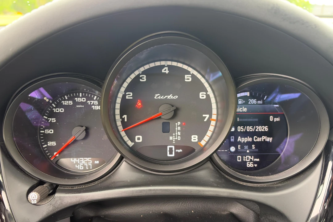 2021 Porsche Macan Turbo - Image 21 of 31