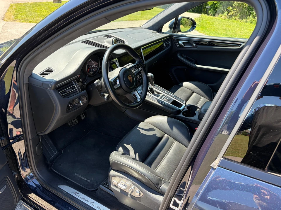 2021 Porsche Macan Turbo - Image 31 of 31
