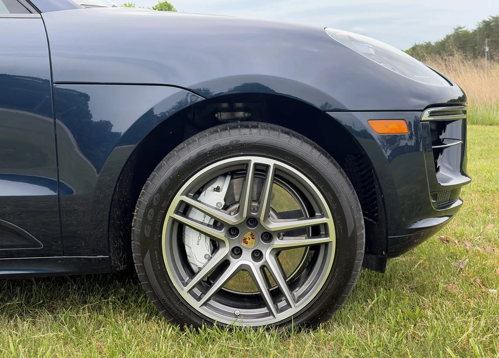 2021 Porsche Macan Turbo - Image 14 of 31