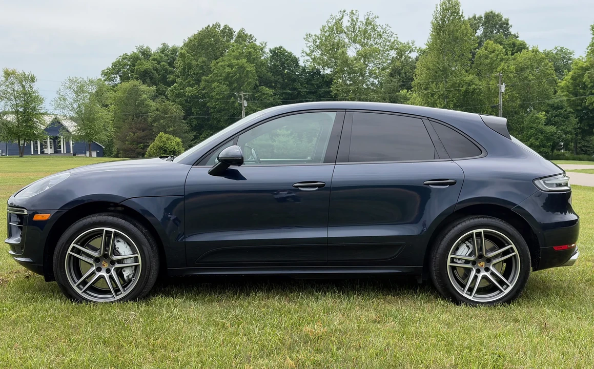 2021 Porsche Macan Turbo - Image 2 of 31