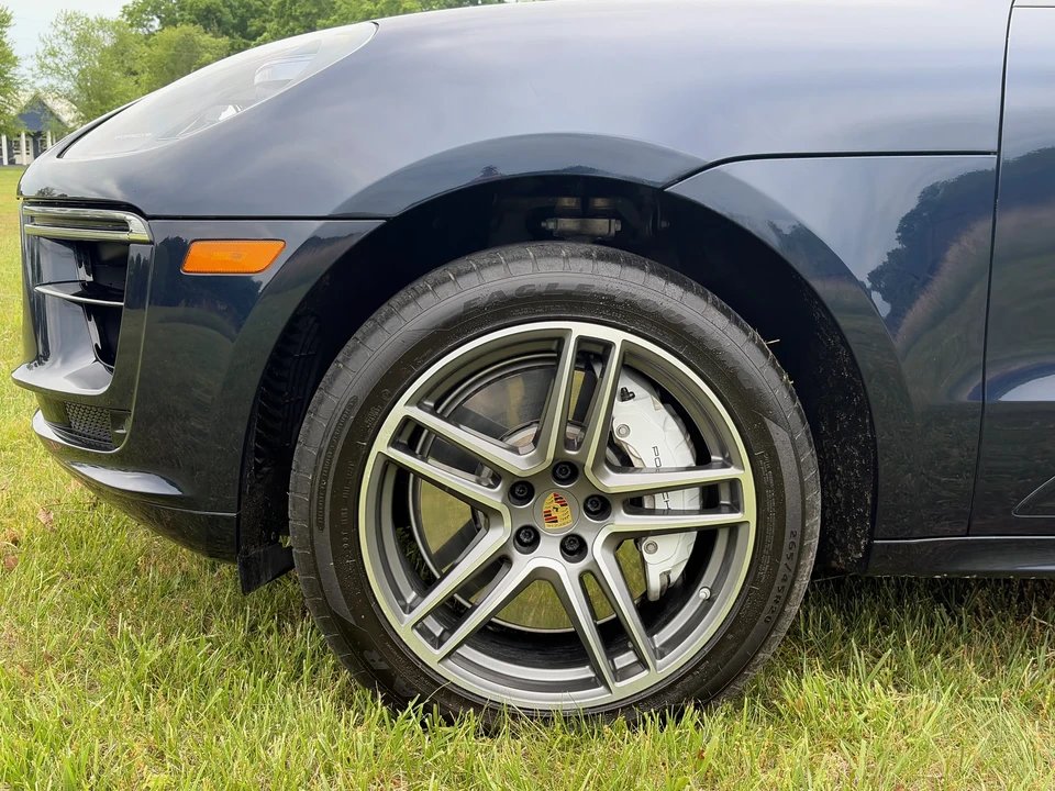 2021 Porsche Macan Turbo - Image 12 of 31