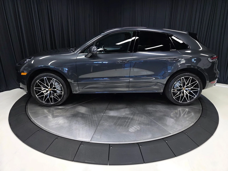 2021 Porsche Macan Turbo - Image 11 of 31
