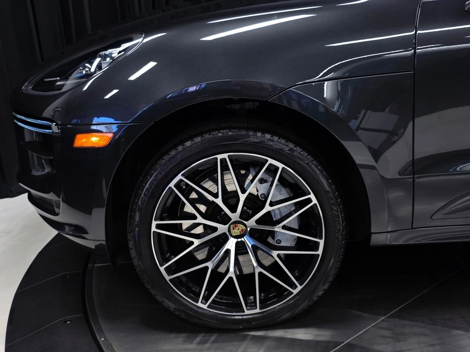 2021 Porsche Macan Turbo - Image 5 of 31