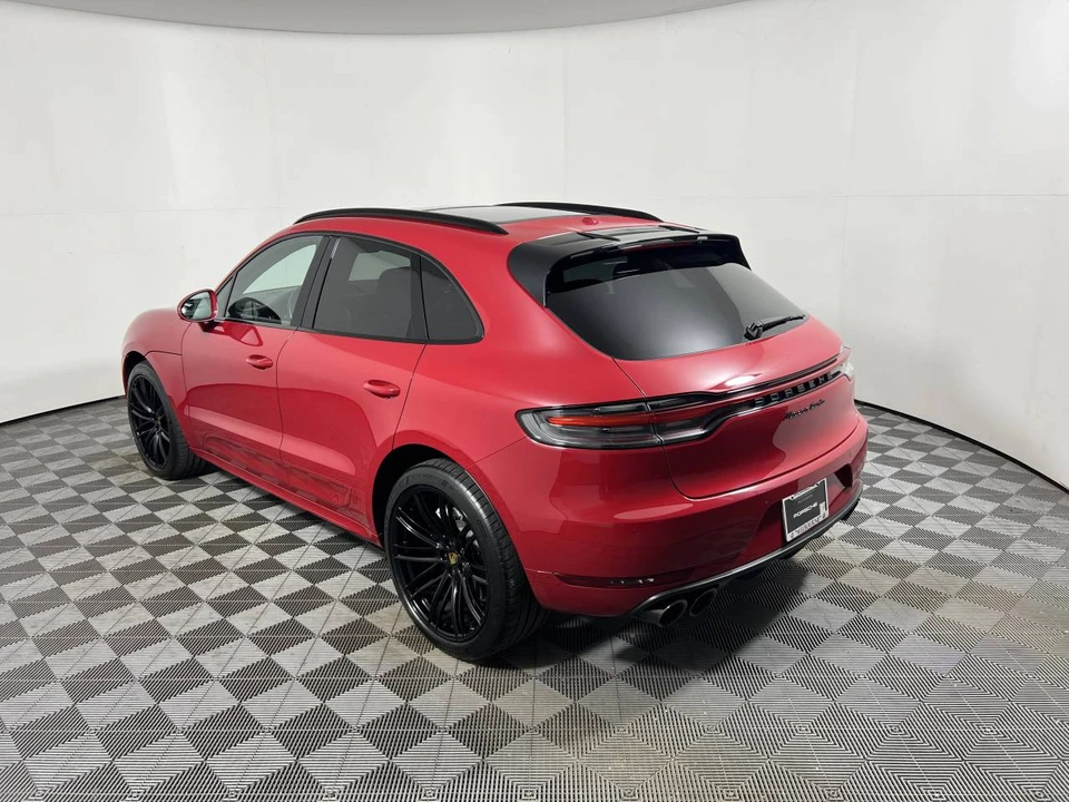 2021 Porsche Macan Turbo - Image 3 of 4