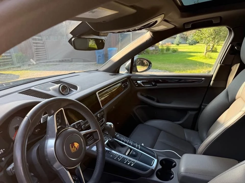 2021 Porsche Macan Turbo - Image 4 of 6