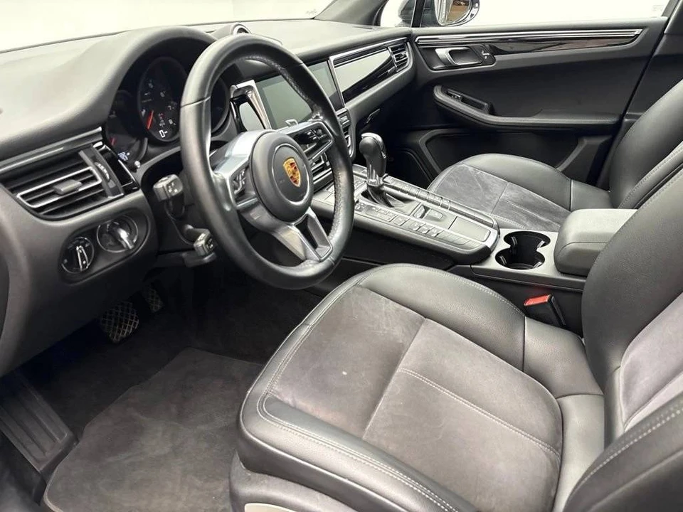 2021 Porsche Macan - Image 5 of 5