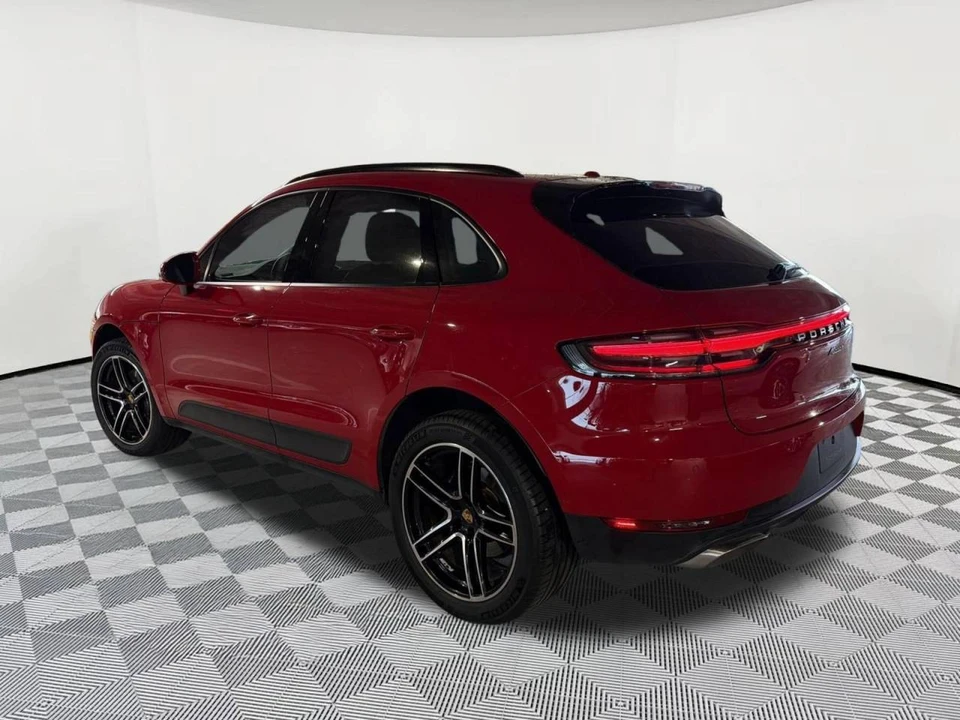 2021 Porsche Macan - Image 3 of 5