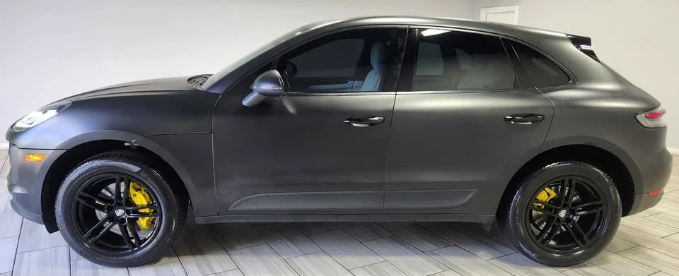 2021 Porsche Macan - Image 2 of 20