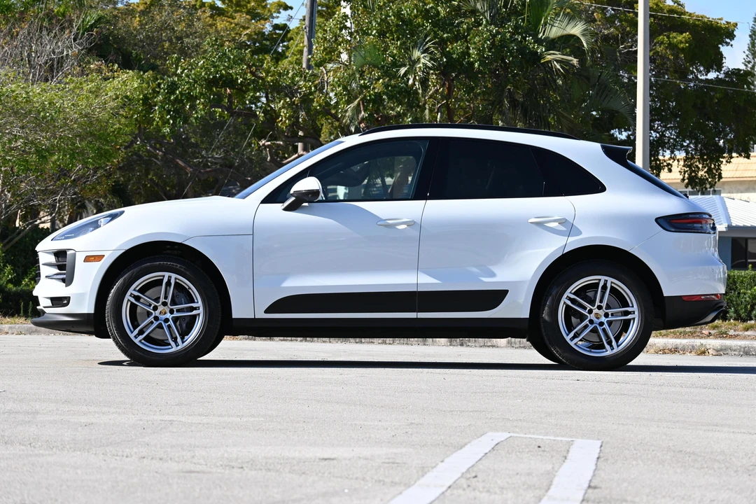2021 Porsche Macan - Image 3 of 31