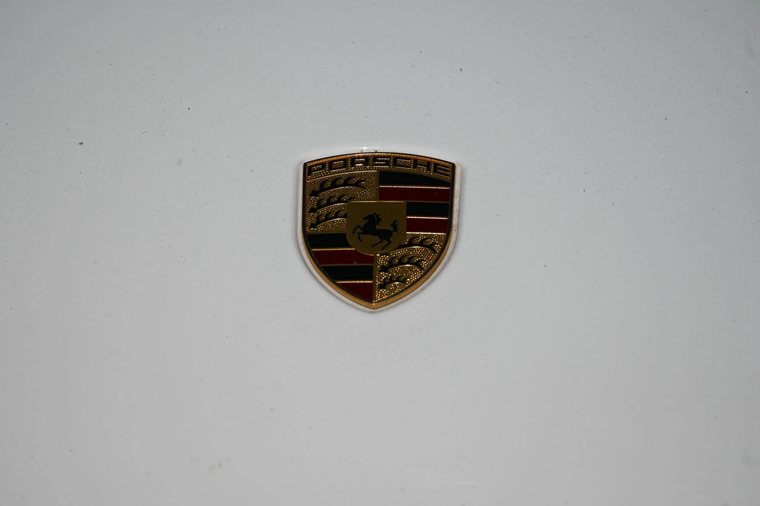 2021 Porsche Macan - Image 29 of 31
