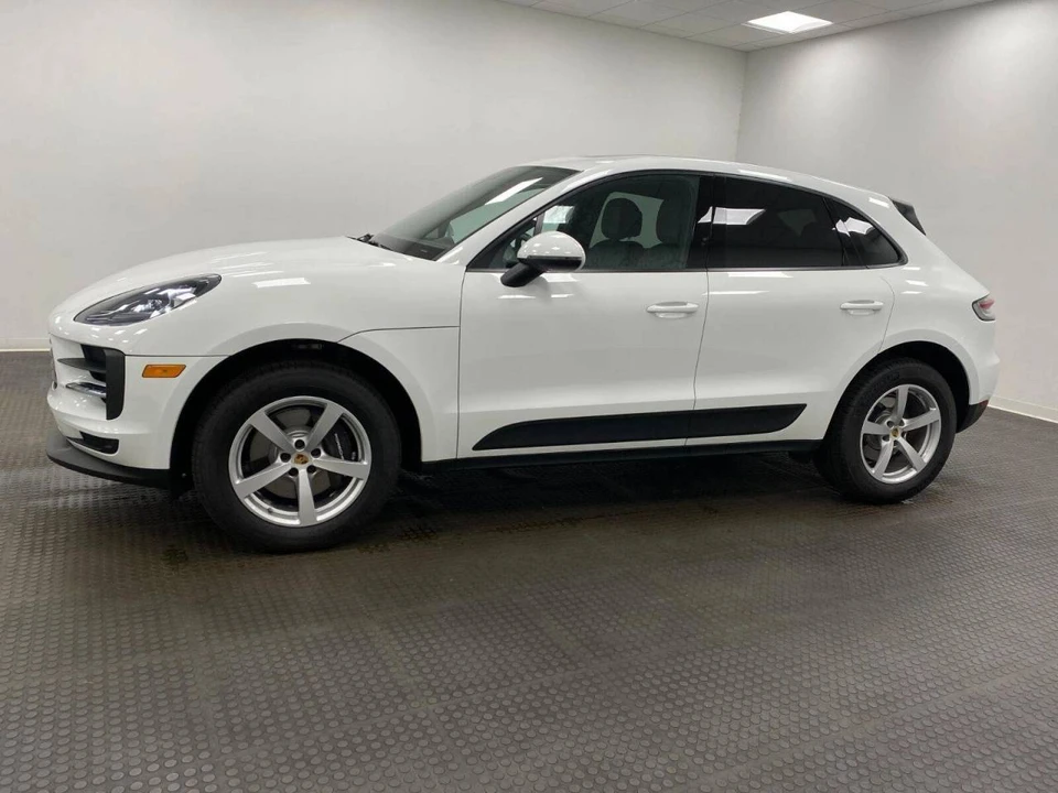 2021 Porsche Macan - Image 2 of 5