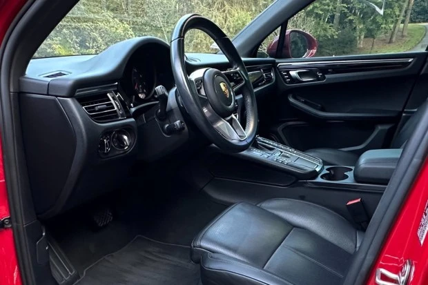2021 Porsche Macan - Image 4 of 8