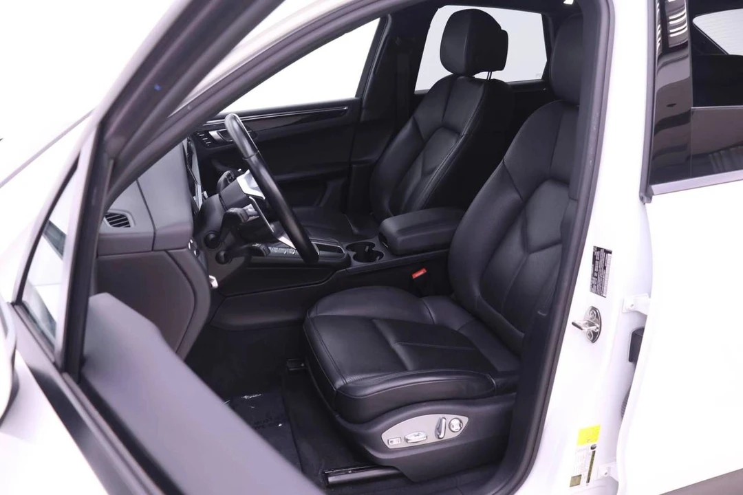 2021 Porsche Macan - Image 5 of 5