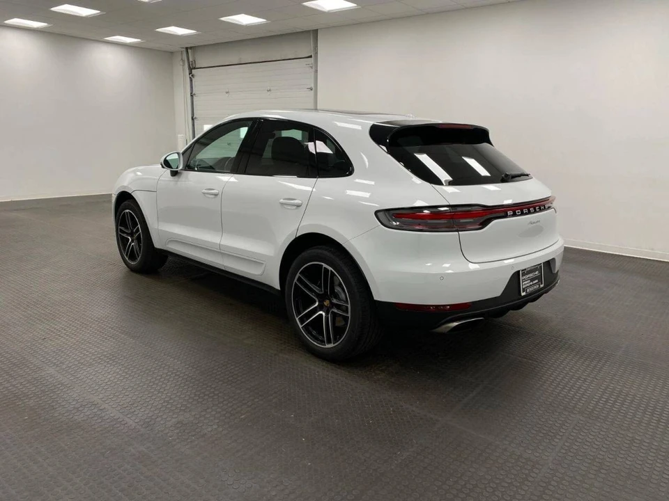 2021 Porsche Macan - Image 3 of 5