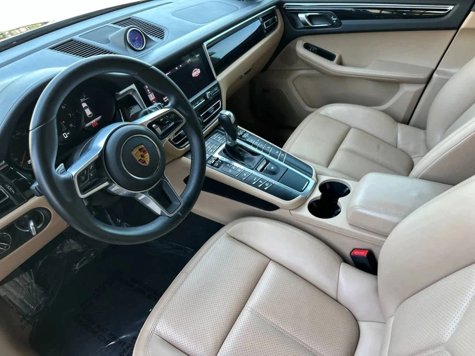 2021 Porsche Macan - Image 4 of 5
