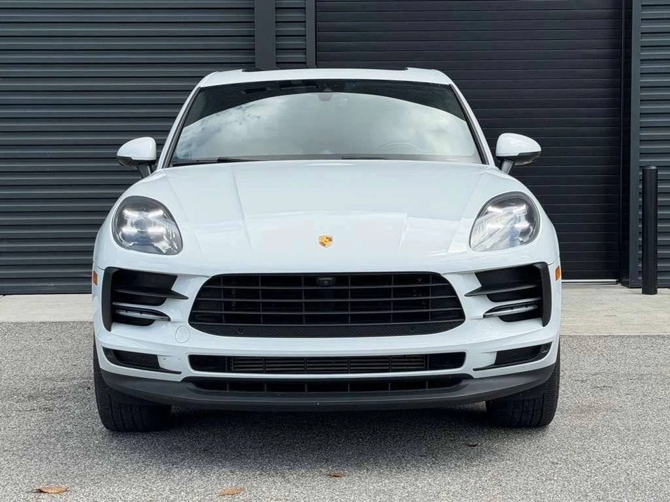 2021 Porsche Macan - Image 2 of 5