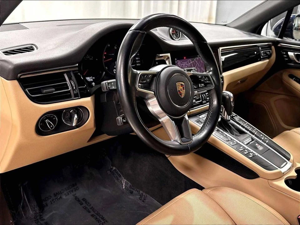 2021 Porsche Macan - Image 4 of 5