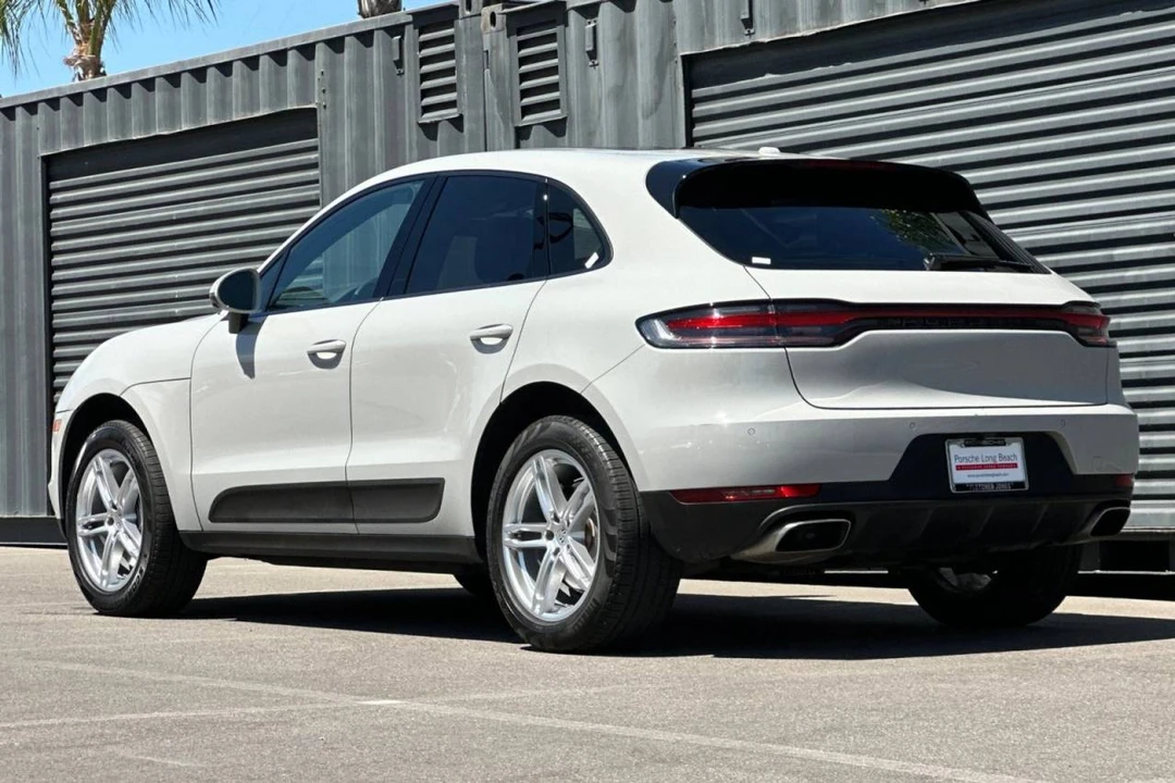 2021 Porsche Macan - Image 3 of 5
