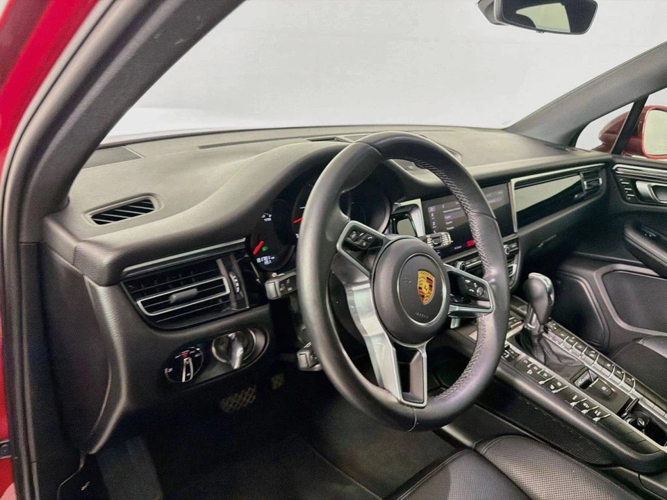 2021 Porsche Macan - Image 4 of 5