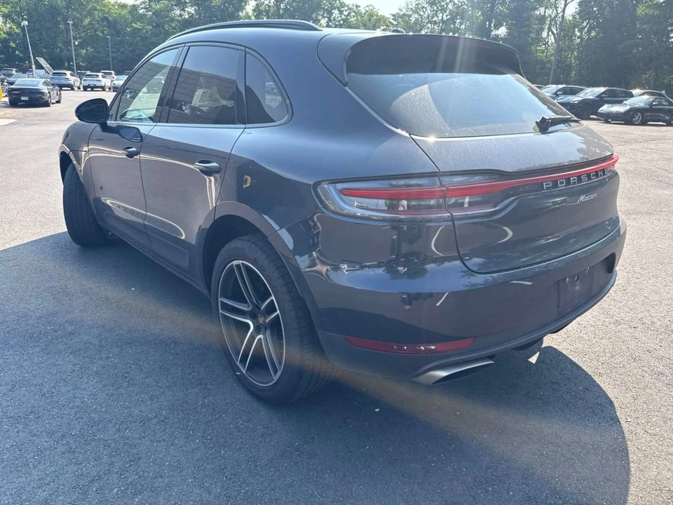 2021 Porsche Macan - Image 4 of 5