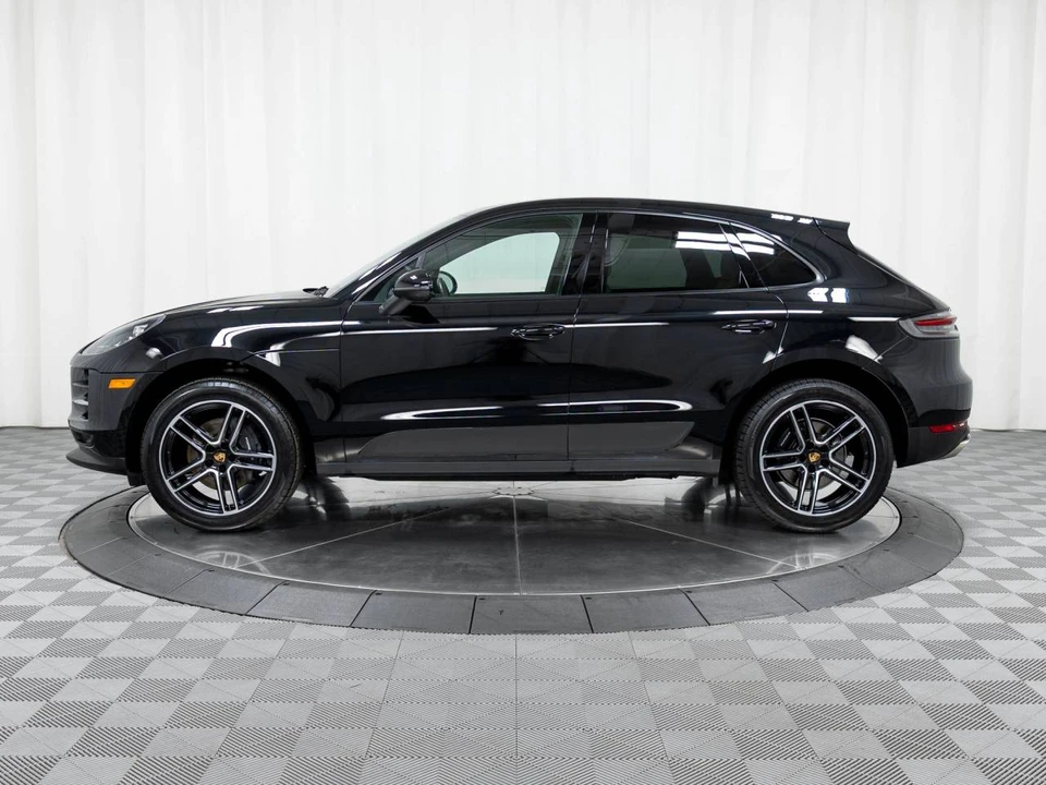 2021 Porsche Macan - Image 2 of 5