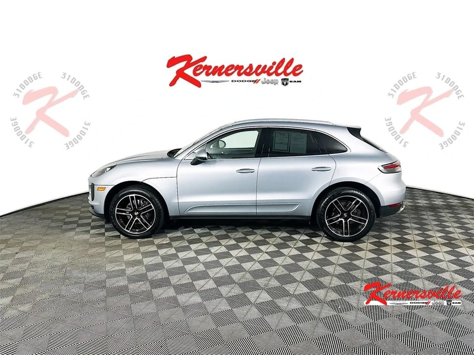 2021 Porsche Macan - Image 4 of 21