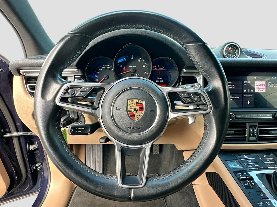 2021 Porsche Macan - Image 14 of 21