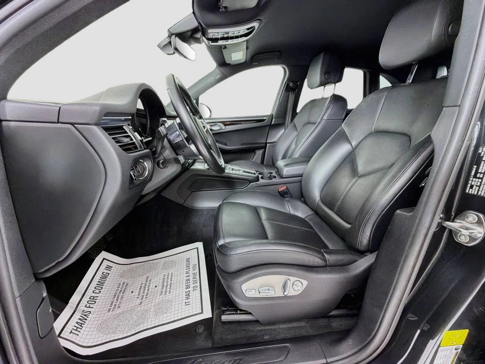 2021 Porsche Macan - Image 4 of 5
