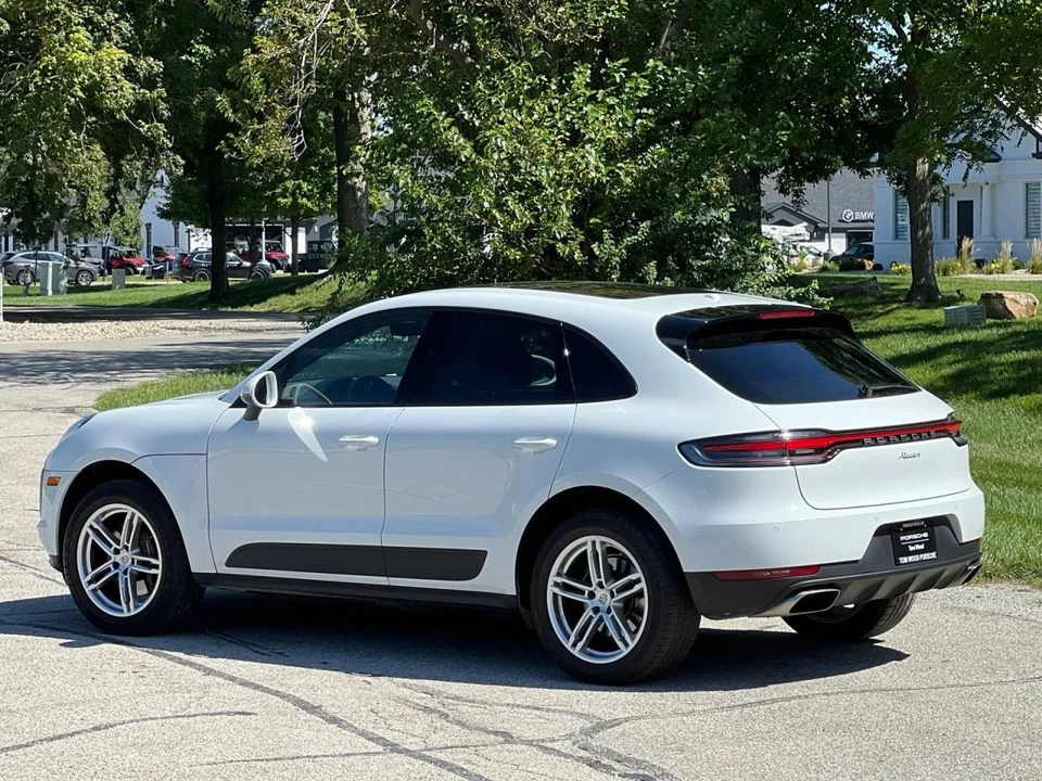 2021 Porsche Macan - Image 3 of 5