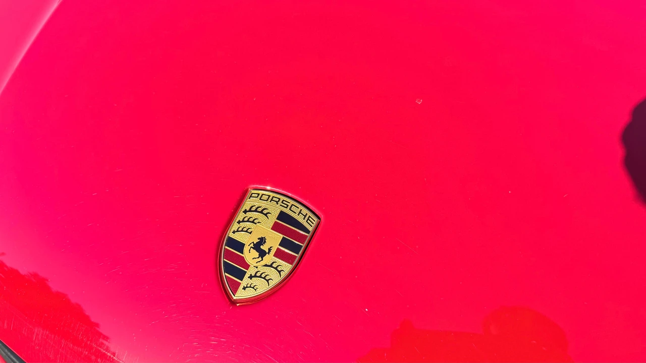 2021 Porsche Macan - Image 19 of 31