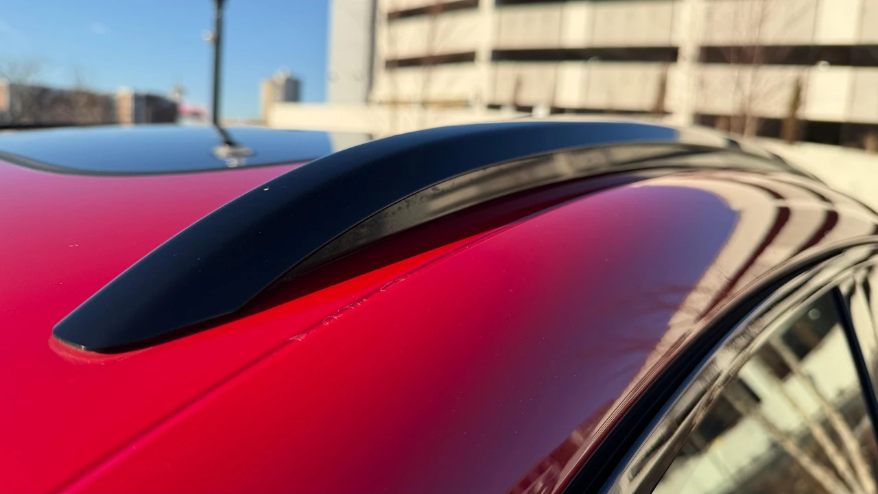 2021 Porsche Macan - Image 24 of 31