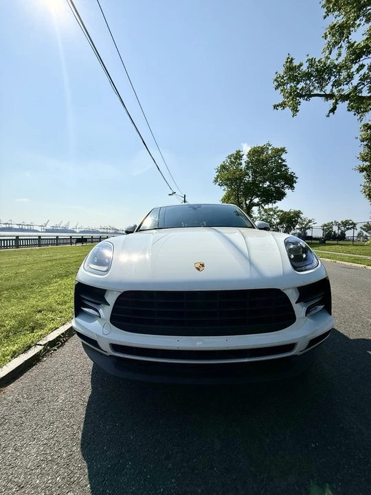 2021 Porsche Macan - Image 5 of 10