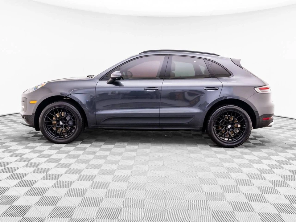 2021 Porsche Macan - Image 2 of 5