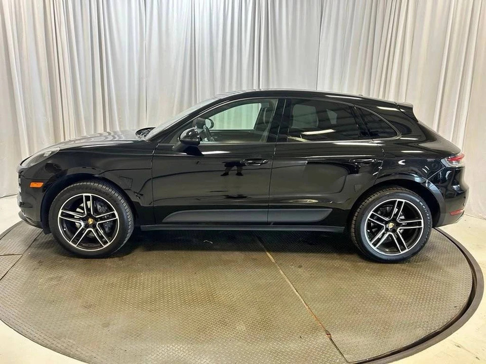 2021 Porsche Macan - Image 2 of 5