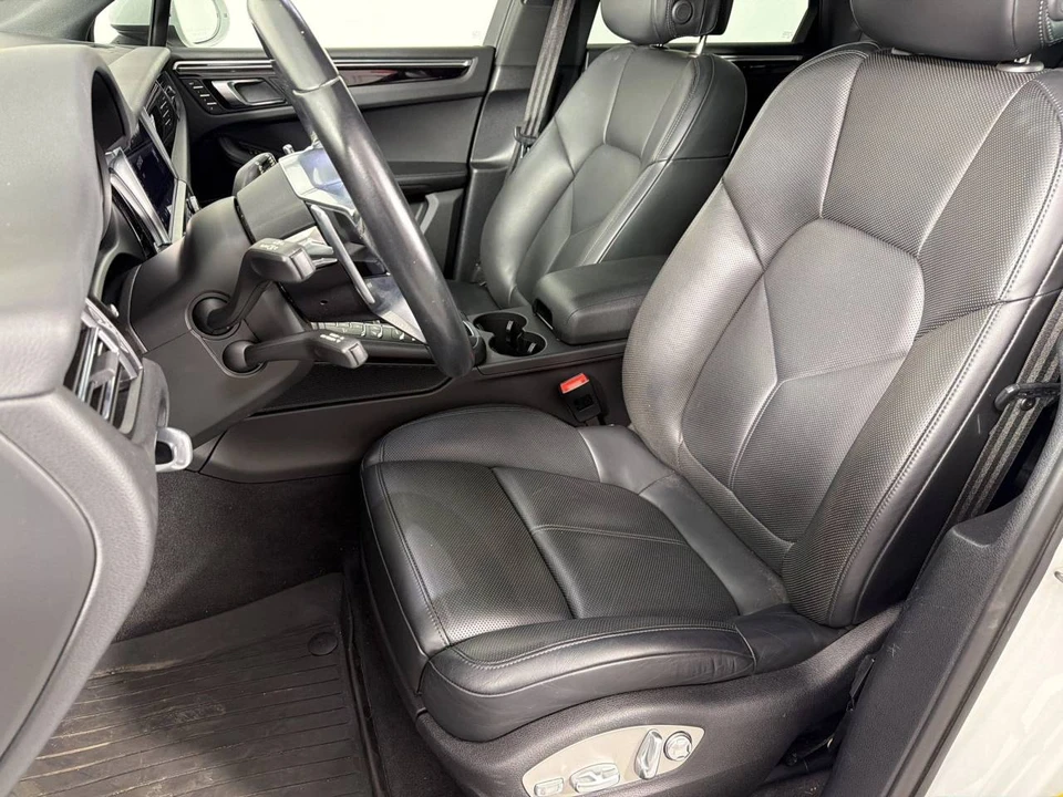 2021 Porsche Macan - Image 5 of 5