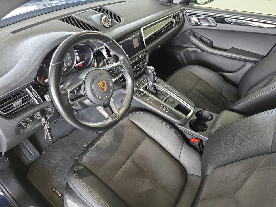 2021 Porsche Macan - Image 4 of 4